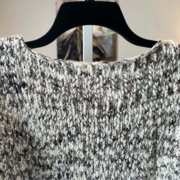 FOREVE 21 S Slouchy Knobby Cable Knit Scoop Neck Black White Marble Sweater Warm - Picture 3 of 12